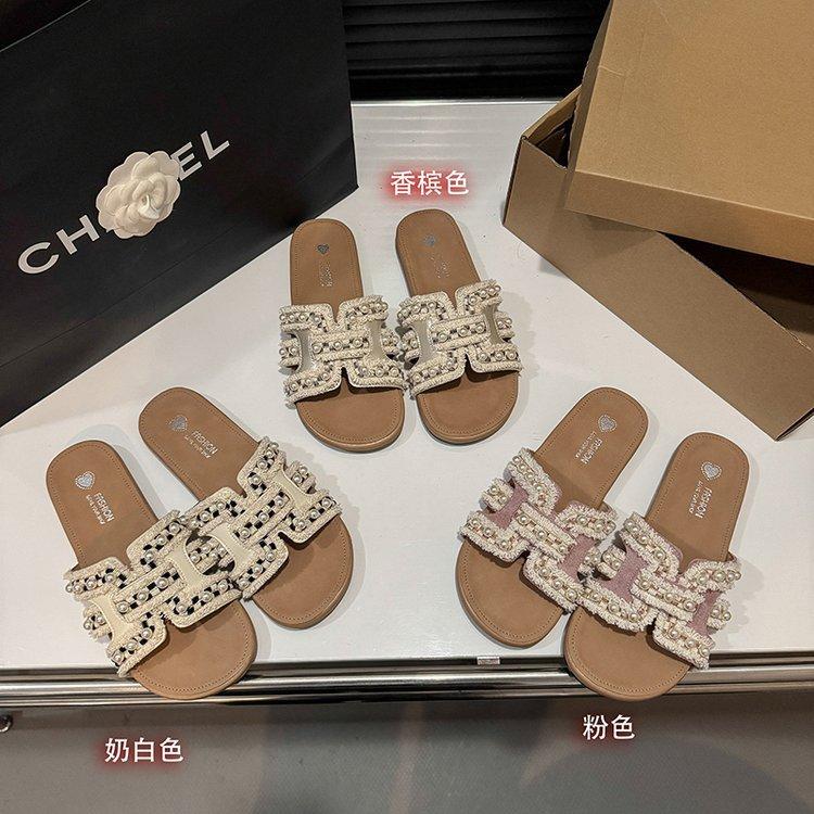 Xiaoxiangfeng Cool Slippers Women's Outer Wear In the Summer of 2025 New Niche Design Sense Pearl Seaside Beach One-word Drag