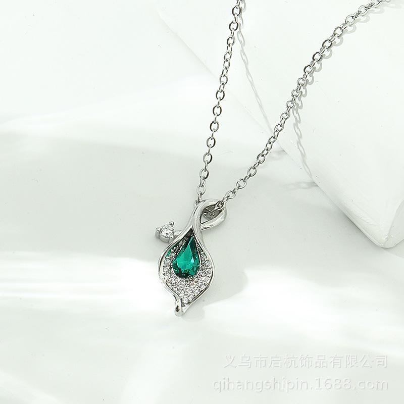 Small Leaf Necklace Women'S Light Luxury High-End Simple, Fresh And Natural Versatile Micro-Inlaid Zircon Pendant With Jewelry