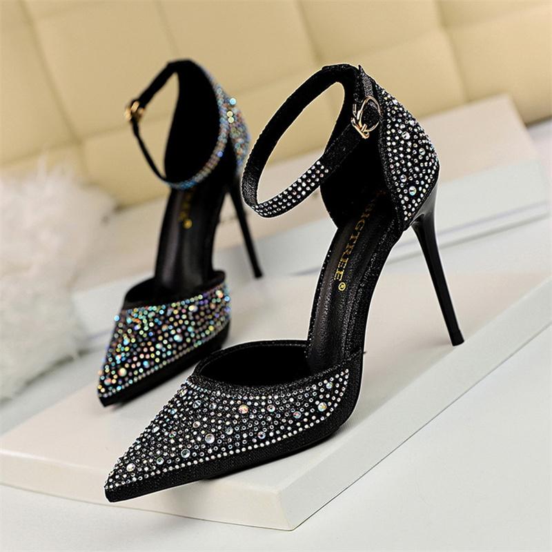 Fashion Women Shallow Mouth Pointed Toe Hollow High Heels Sandals Wedding Champagne Gold Pumps Crystal Glitter Rhinestone Sandals