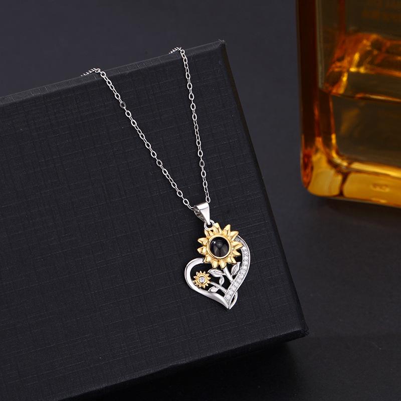 Two-tone Sunflower Heart 'I Love You' Projection Necklace - European & American Style