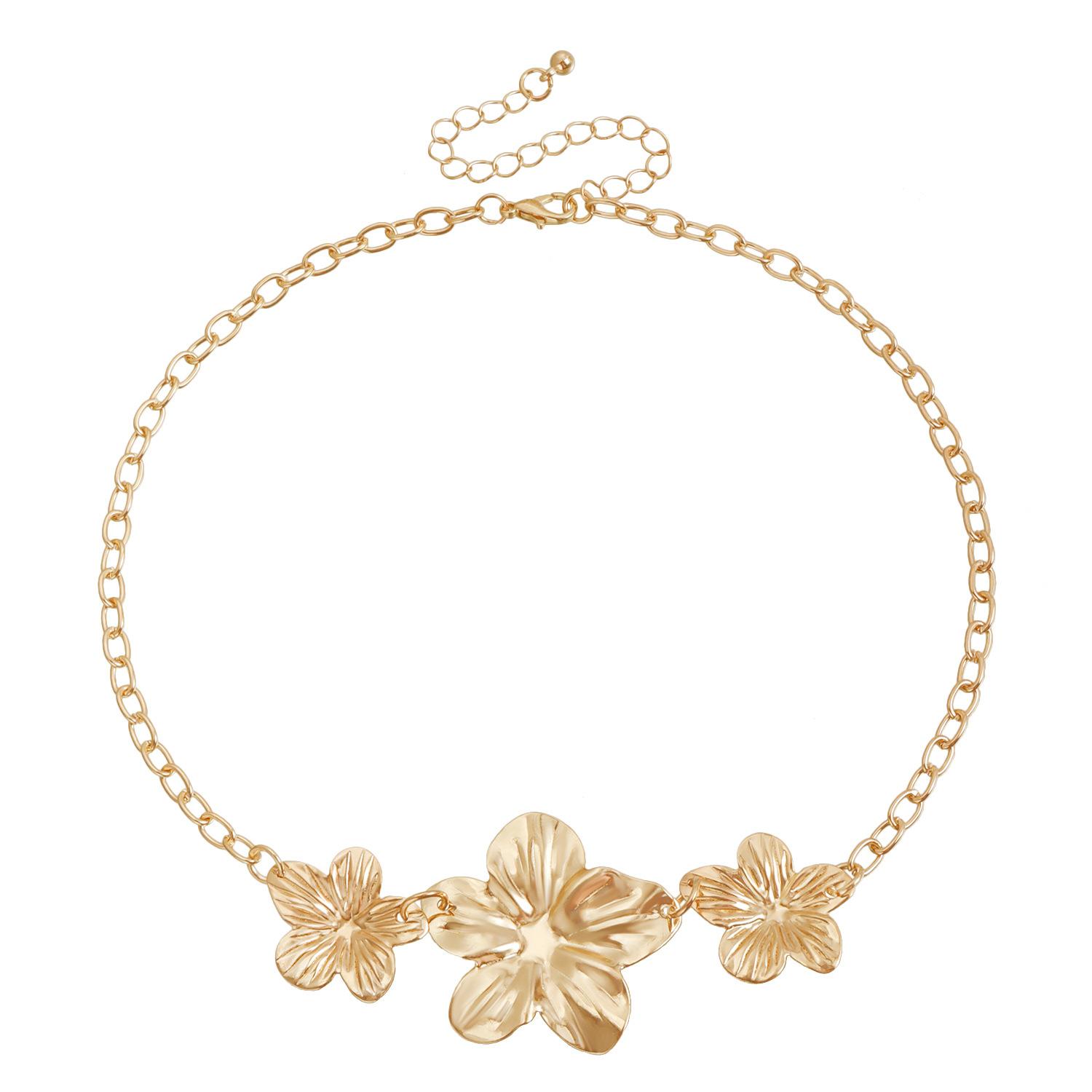

Retro simple ins five-petal flower necklace metal clavicle chain versatile necklace золотой