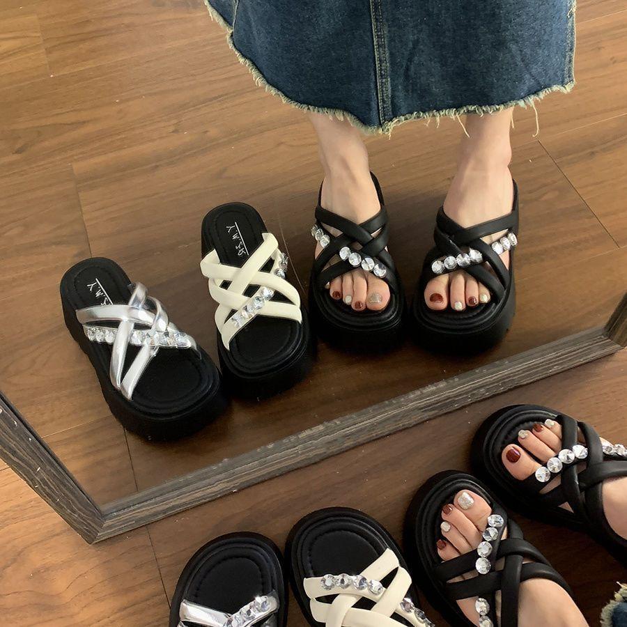 Height-increasing one-word slippers rhinestone premium outer wear foreign style versatile non-slip and comfortable 2025 new summer fashion thick botto