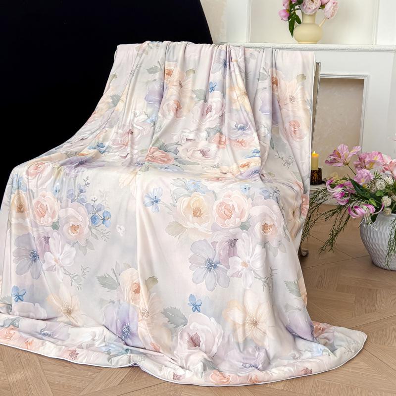 Summer Silk Quilt: Digital Print Floral Air Conditioning Comforter