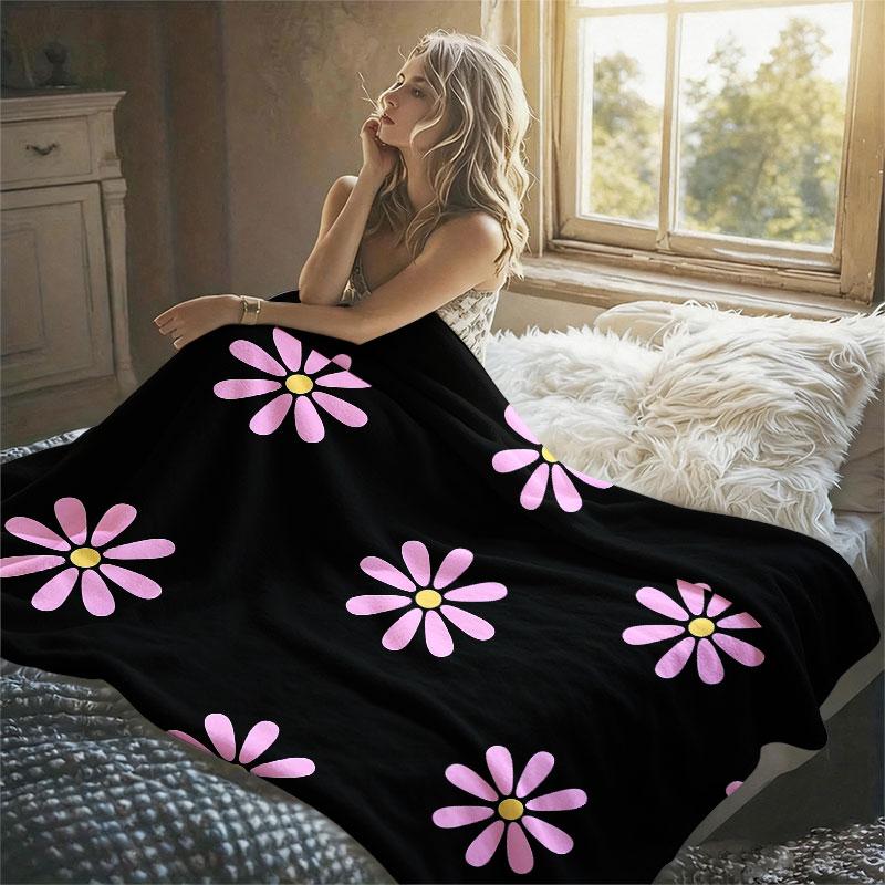 Pink Daisy Pattern Flannel Blanket Warm Soft Halloween Christmas Decorative Couch Warm Cozy All-Season Gift