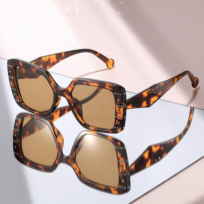 New 2026 Modern Chic Oversized Square Sunglasses with Black Frame, Studded Accents, and Dark Lenses for Bold Trendy Retro