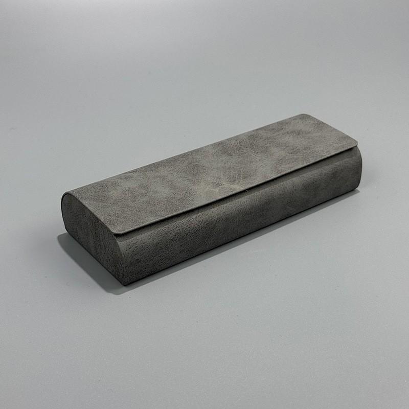 Solid color retro anti-pressure sheep bar pattern handmade glasses case, high value, light luxury design sense, flip cover storage box