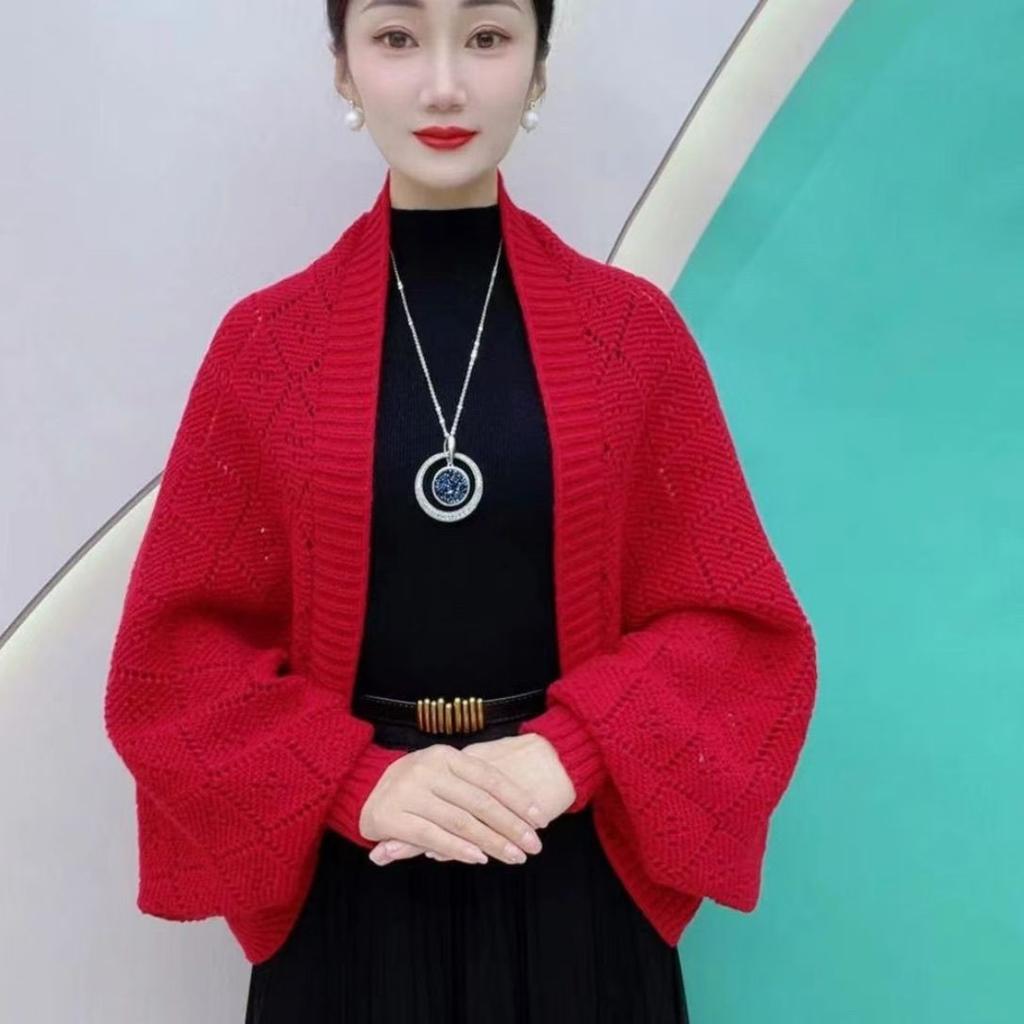 Autumn/Winter New Arrival: Knitted Close-Weave Check Shawl Warm, Versatile, Stylish & Elegant Cardigan Fashionable Outerwear