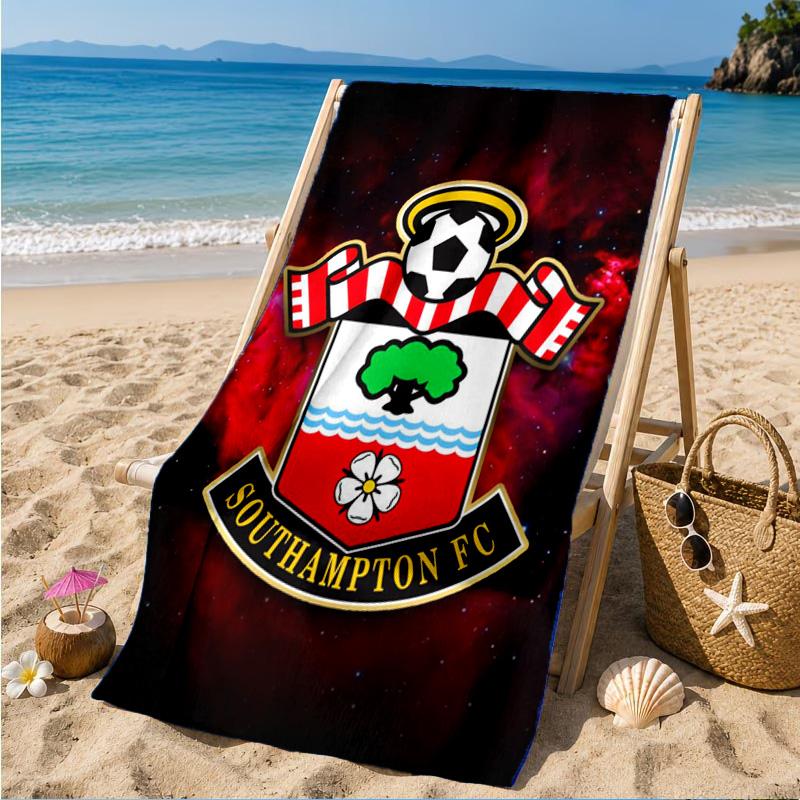 FC-Wappen-Design aufgedrucktes Mikrofaser-Strandtuch, Weich und saugfähig, Schnell trocknend, Ideal für Sommerreisen, Strand-Essential, Schwimmbad