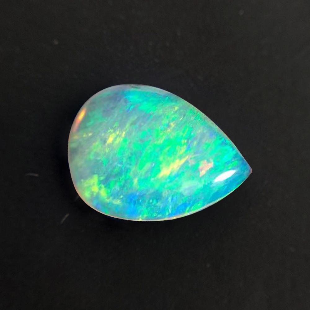 Opale Noire éthiopienne Naturelle De Haute Qualité - 12.2 X 10.6 Mm - 1.93 Carats - Traitement Fumé