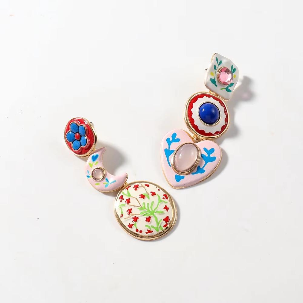 Bohemia Vintage Design with Diamond Inlaid Heart-shaped Pendant Asymmetrical Heart Flowers Earrings Women Party Vacation Jewelry