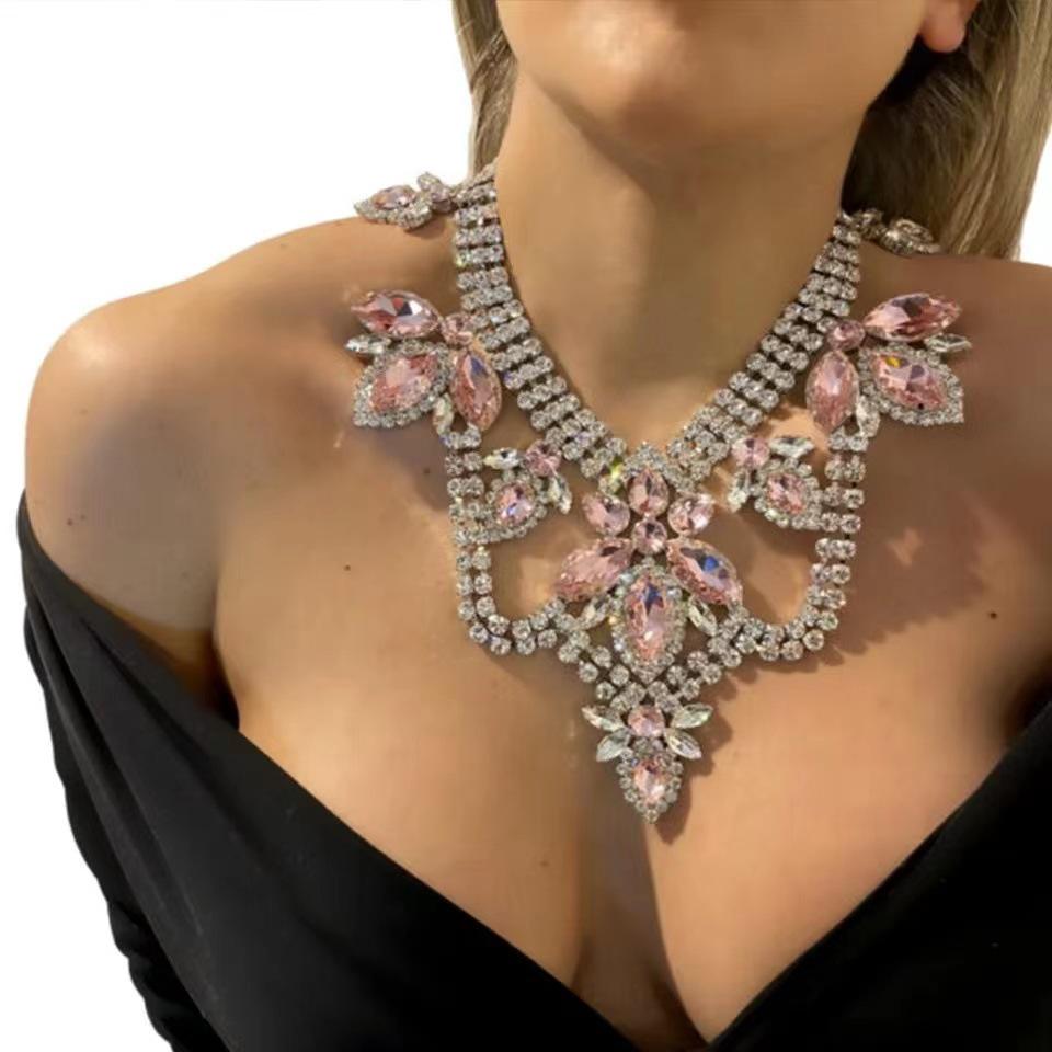

Luxury Rhinestone Choker Necklace - Women s Fashion Statement Jewelry Silver срібний
