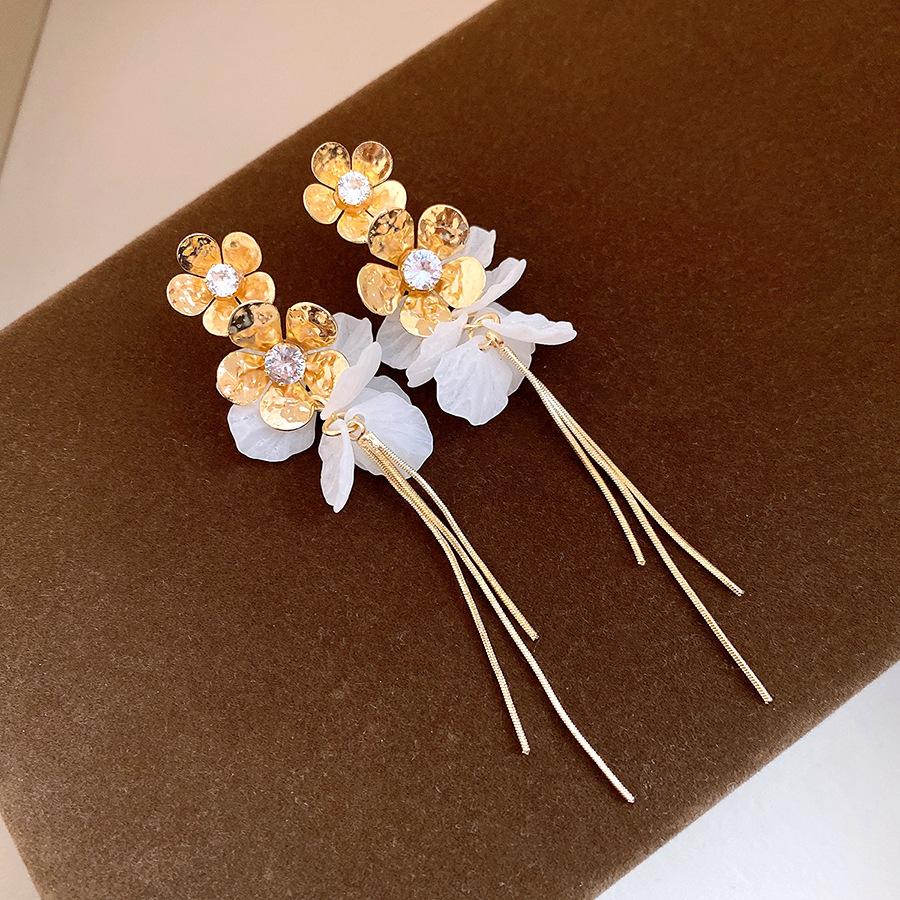 Silver needle zircon resin flower petal fringed earrings simple fashion exquisite stud earrings niche high-end earrings women