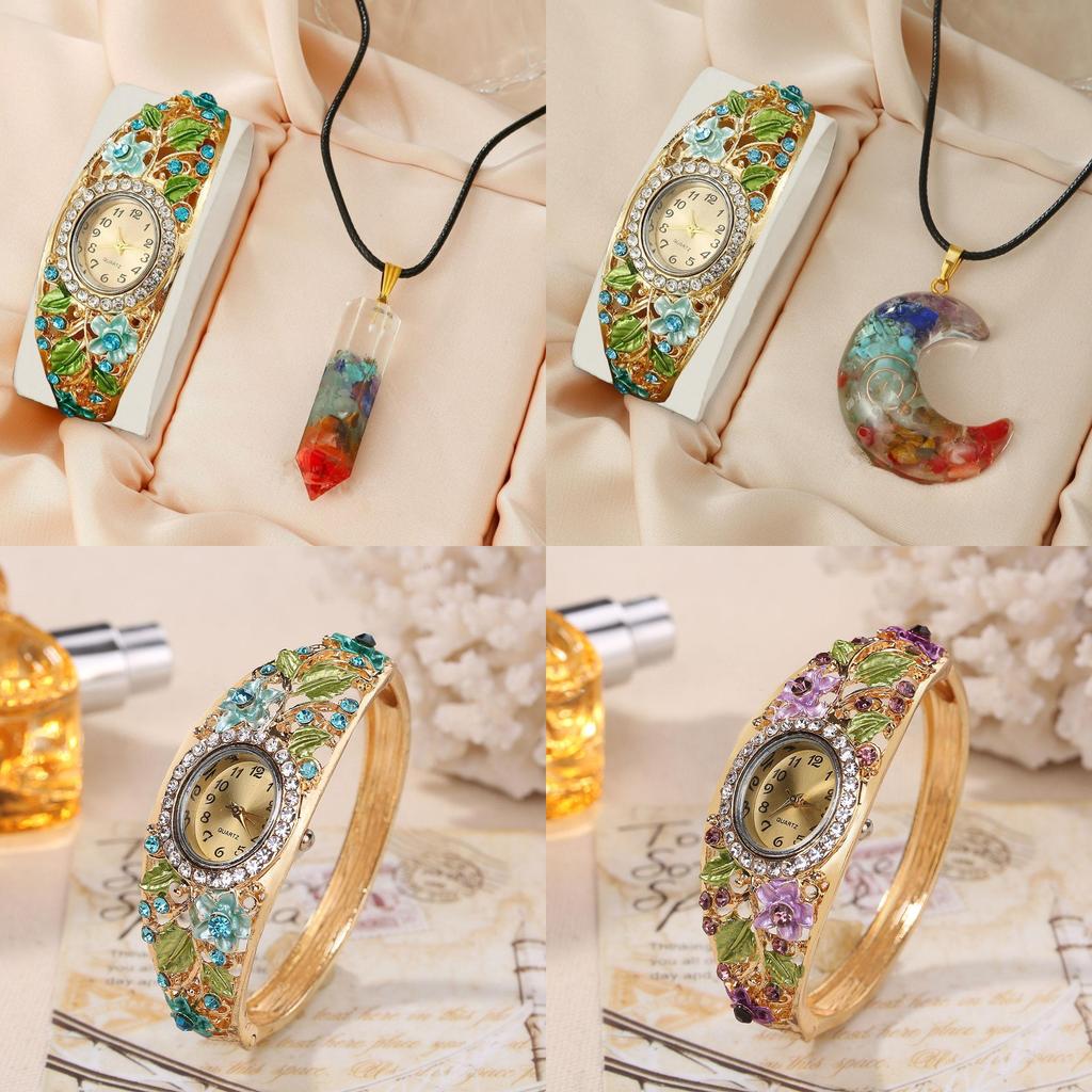 Vintage Palace Style Flower Pendant Watch For Women With Quartz Movement And Alloy Band
