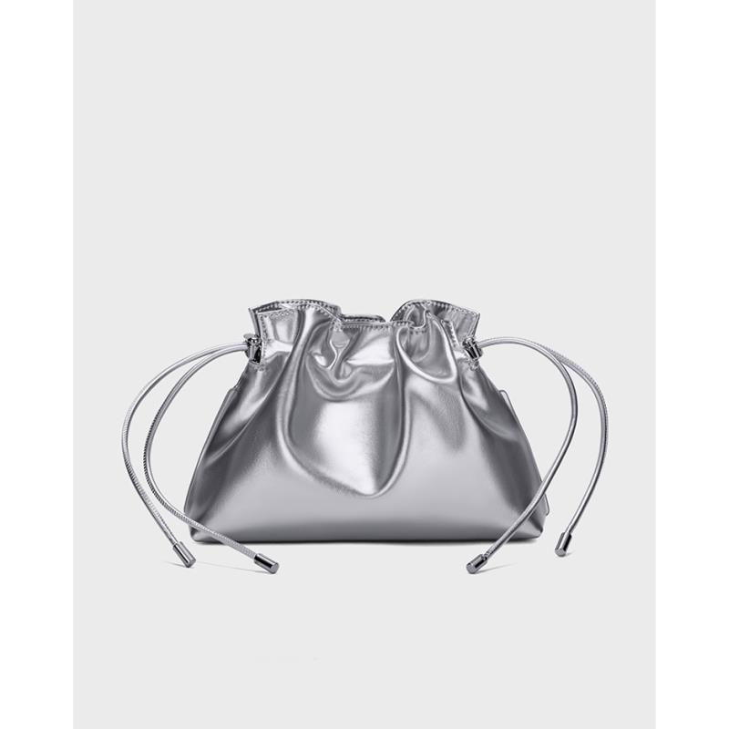 Cowhide Ruched Cloud Drawstring Bucket Bag - Soft Leather Crossbody Shoulder Bag for Women 2025.