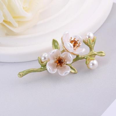 Fashion Imitation Pearls Brooches Pin Rhinestones Decorations Multi-Occasion Wear Collar Lapel Pin DIY Jasmine Flower Brooch