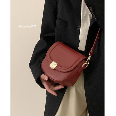 Versatile Ins Messenger Bag Women's 2025 New Trendy Fashion Retro Small Square Bag Niche Texture Red Shoulder Bag