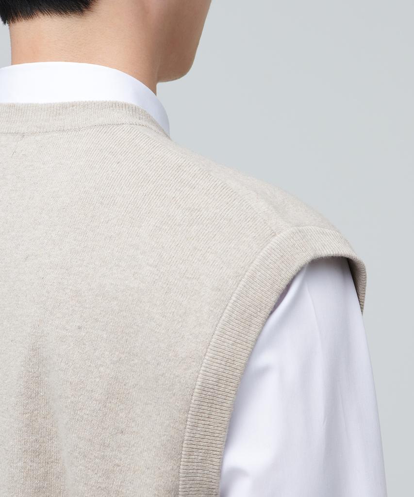 Musinsa Standard Lambswool V-Neck Knit Vest [Mushroom]