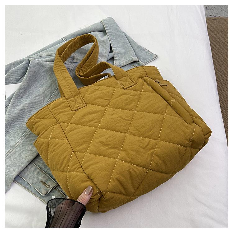 2023 Women's Large Capacity Quilted Nylon Tote - Versatile Autumn/Winter Fashion Shoulder Bag
