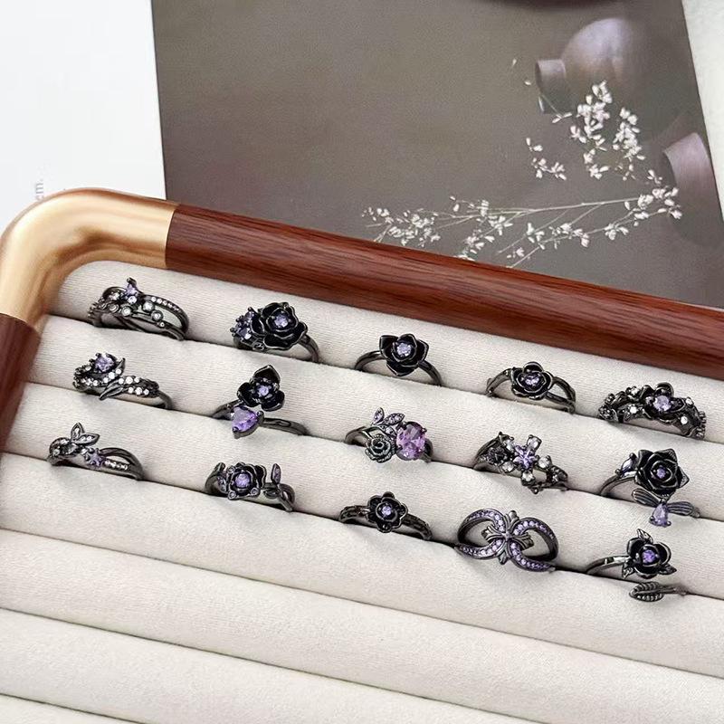 Vintage Persönlichkeit Dunkle Ranke Rose Lila Diamant Offener Ring Blütenblatt Nische Hoher Sinn Einfacher Ring