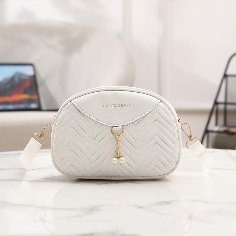 Fashion women's bag new wavy embroidery thread fashion shell bag pearl shoulder messenger bag one piece