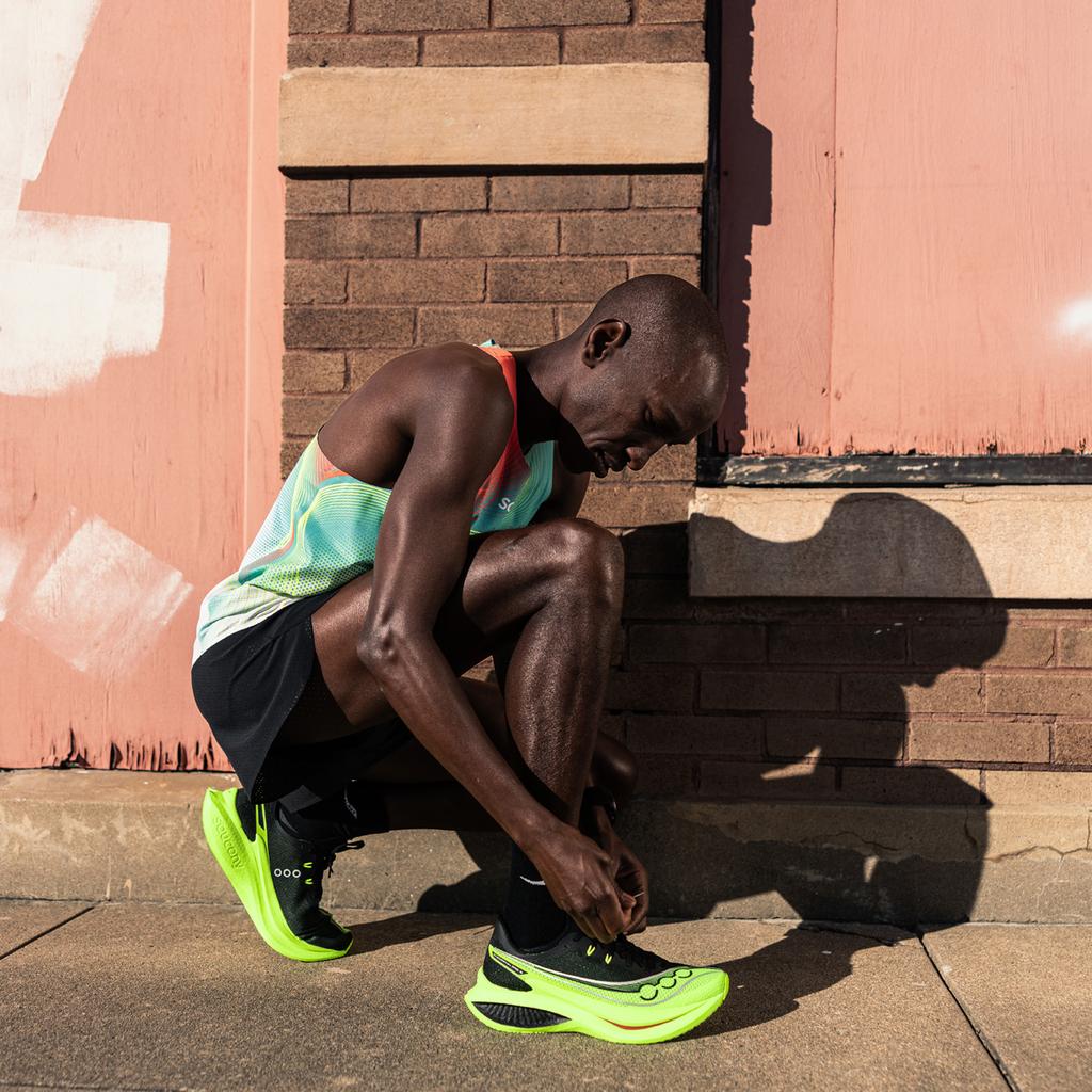SAUCONY Men's Endorphin Singlet SAM800382-EL26