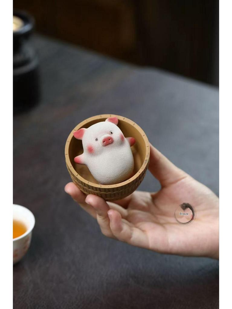 Yixing Zisha Tea Pet - Lying Flat Pig Zodiac Bathtub Ornament