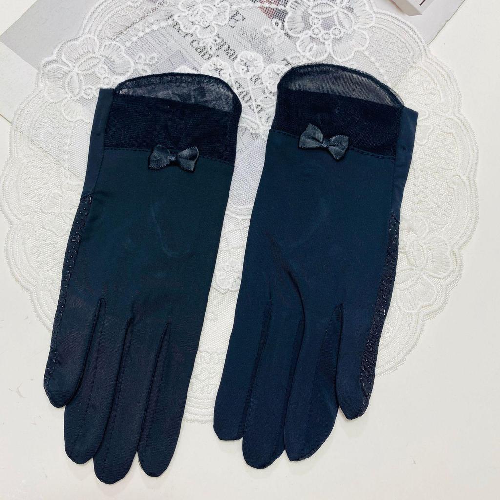 Women's Ice Silk UV Protection Gloves - Thin, Non-Slip, Touchscreen-Ready for Summer Cycling & Driving