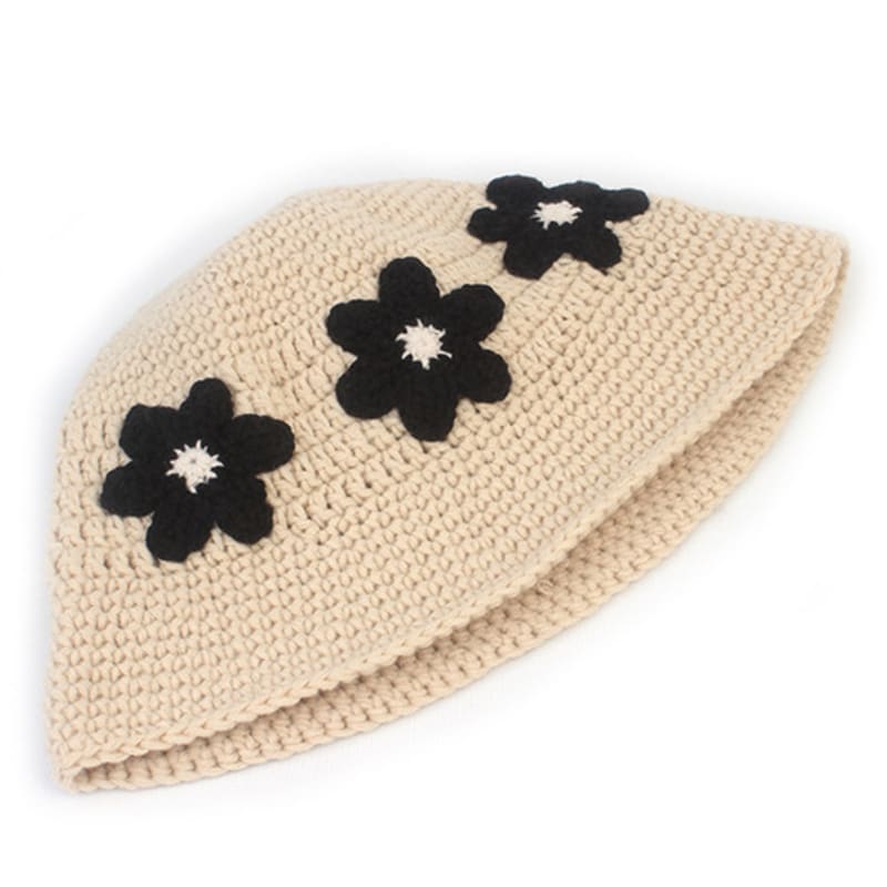 Universal Chemistry Flower Beige Knit Bucket Hat
