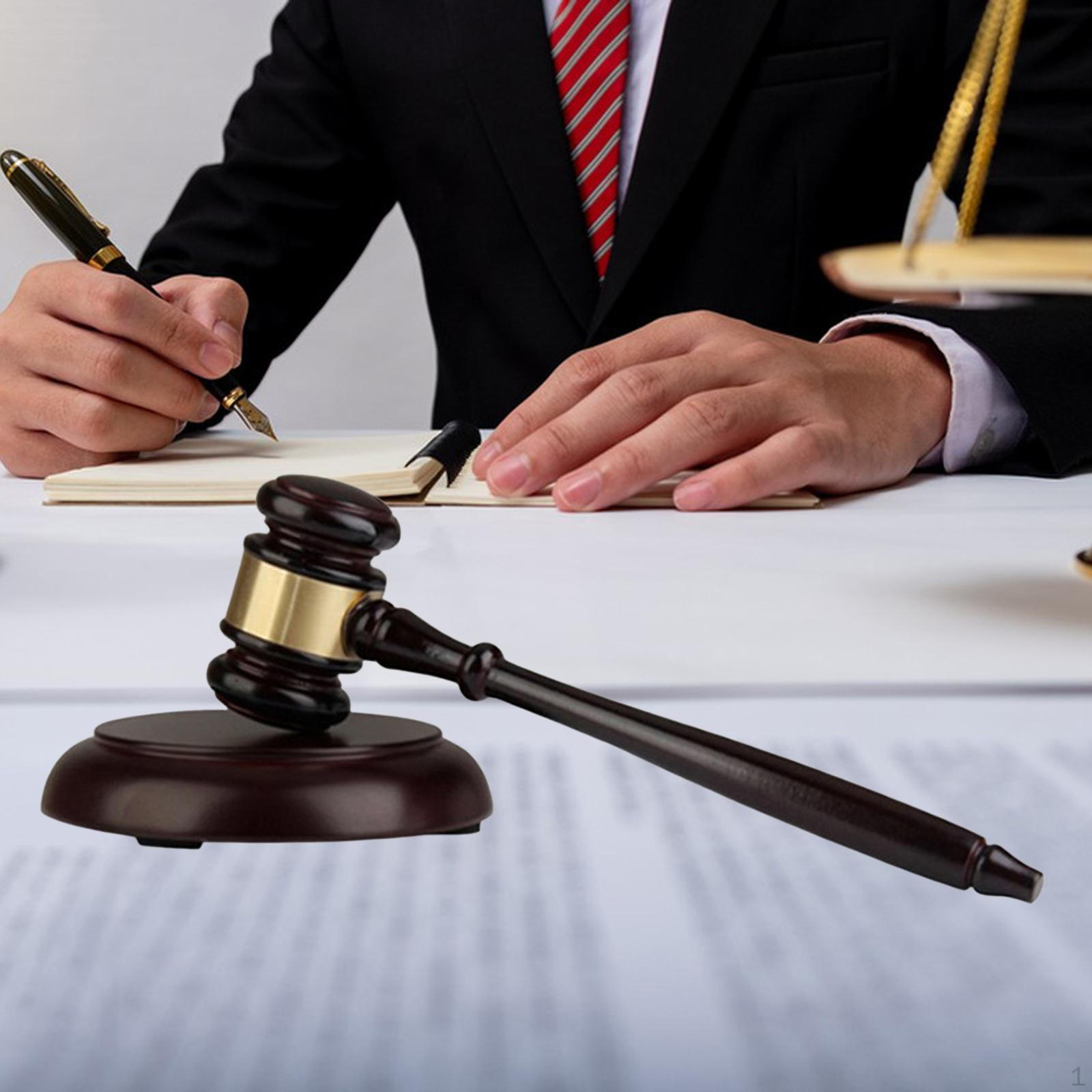 

Деревянная игрушка-молоток ручной работы для юридических ролевых игр и подарков with base