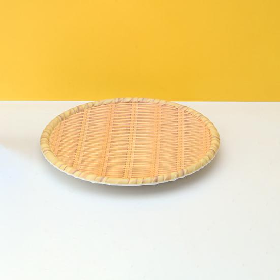 Talíř z imitace bambusu Kulaté hladké okraje Snadno se čistí Talíř odolný vůči vysokým teplotám Ručně tkaný podnos na občerstvení