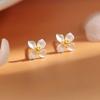 Jasminblüten Ohrstecker - Einzigartiger und Hochwertiger Ohrschmuck für Anspruchsvolle Frauen, Ein Leichter Luxus-Accessoire.