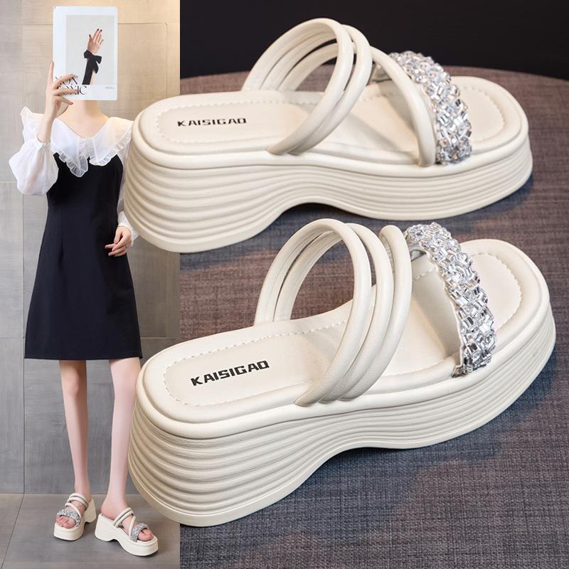 Versatile Beach Shoes, Rhinestone Slippers, Muffin Platform Sandals 2025 New Fashion Summer Height Increase Word New Chinese Style