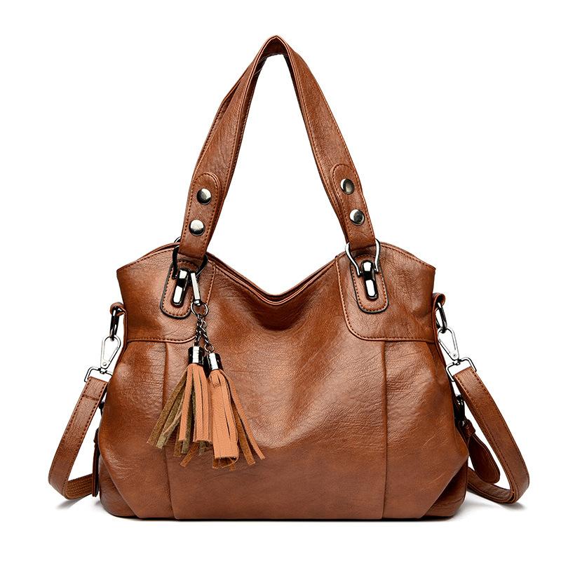 Módní kabelka pro dojíždění pro ženy Nová ležérní taška přes rameno Jednoduchá a atmosférická kabelka crossbody z měkké kůže Třásňová taška