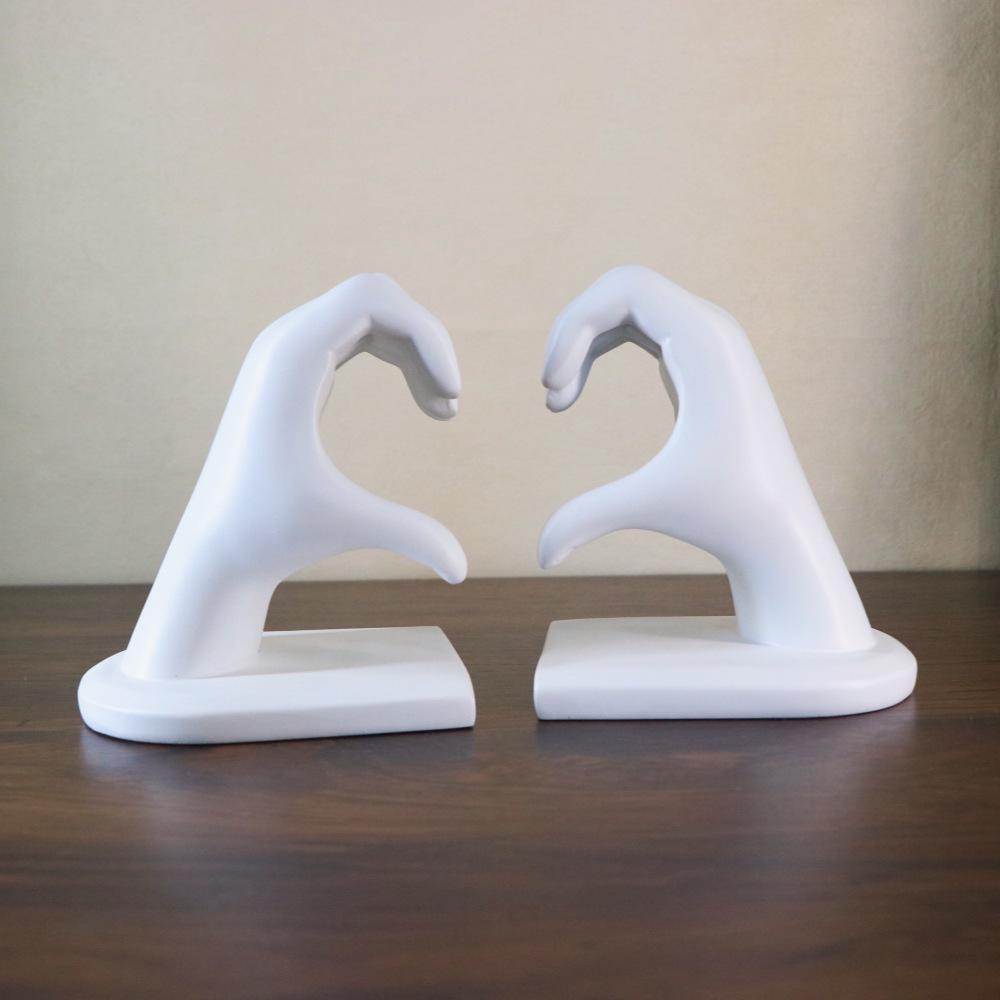 Handmade Resin Heart Bookends - Non-Slip Ornament for Home & Office Decor