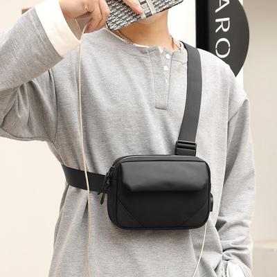 Trendige einfarbige PU-Multifunktions-Hüfttasche, Umhängetasche, einzelne Schultertasche für Herren, minimalistisch