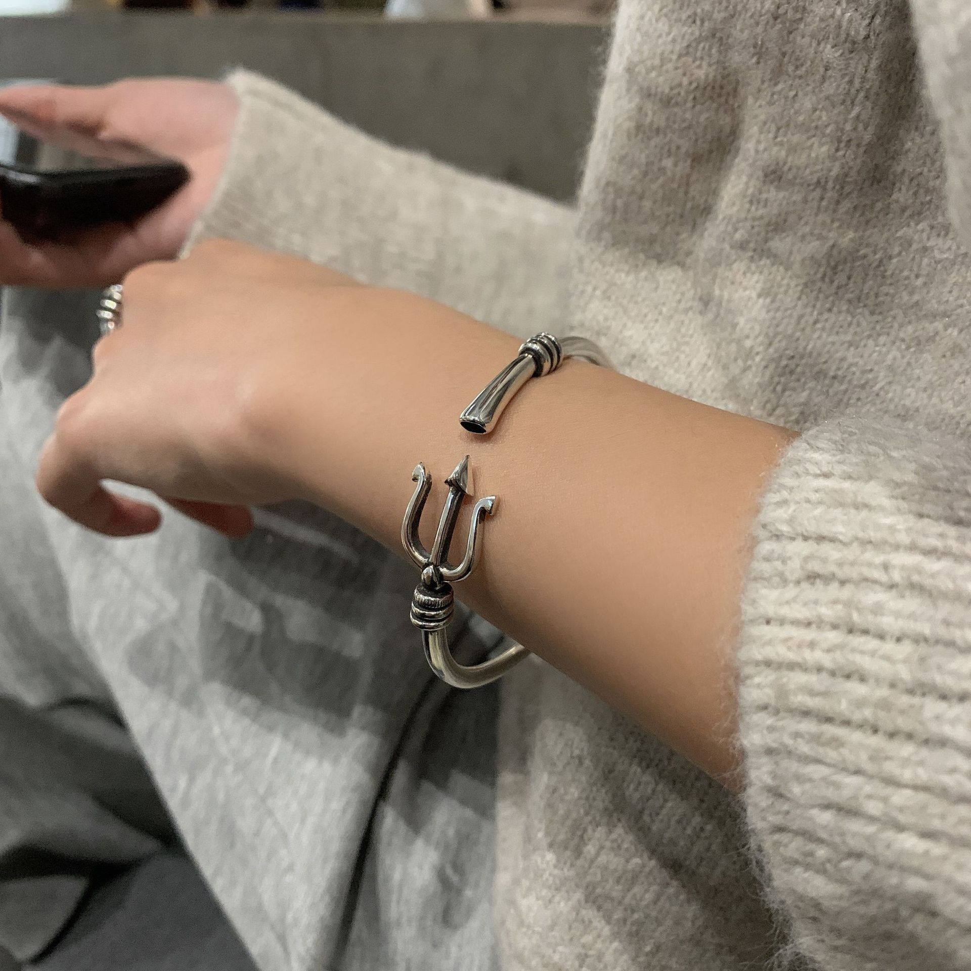 

Promotion Poseidon Trident Design Retro Thai Silver Female Bangle Jewelry For Women Christmas Gifts No Fade