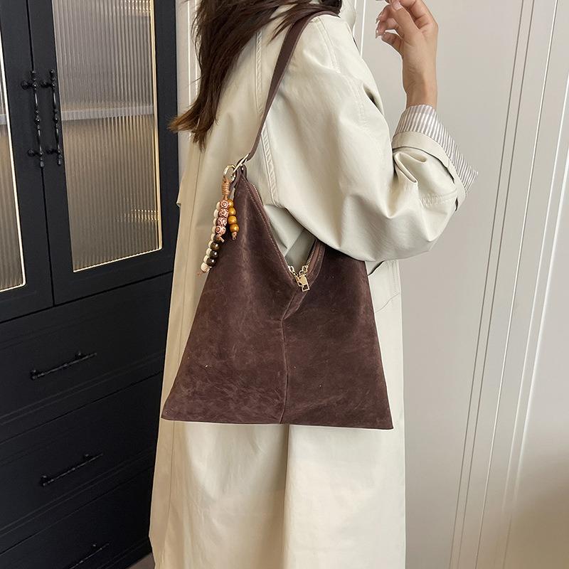 Autumn and winter retro large-capacity commuter bag women's new shoulder bag slack work tote bag