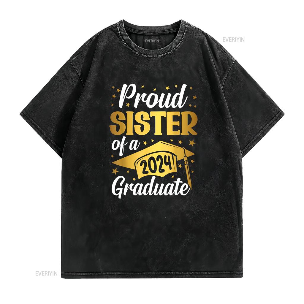 Stolze Schwester Eines Absolventen Jahrgang 2024 Abschlussklasse T-Shirt vintage Gewaschen Streetwear Top Für Den Täglichen Gebrauch Grafik Dehnbar