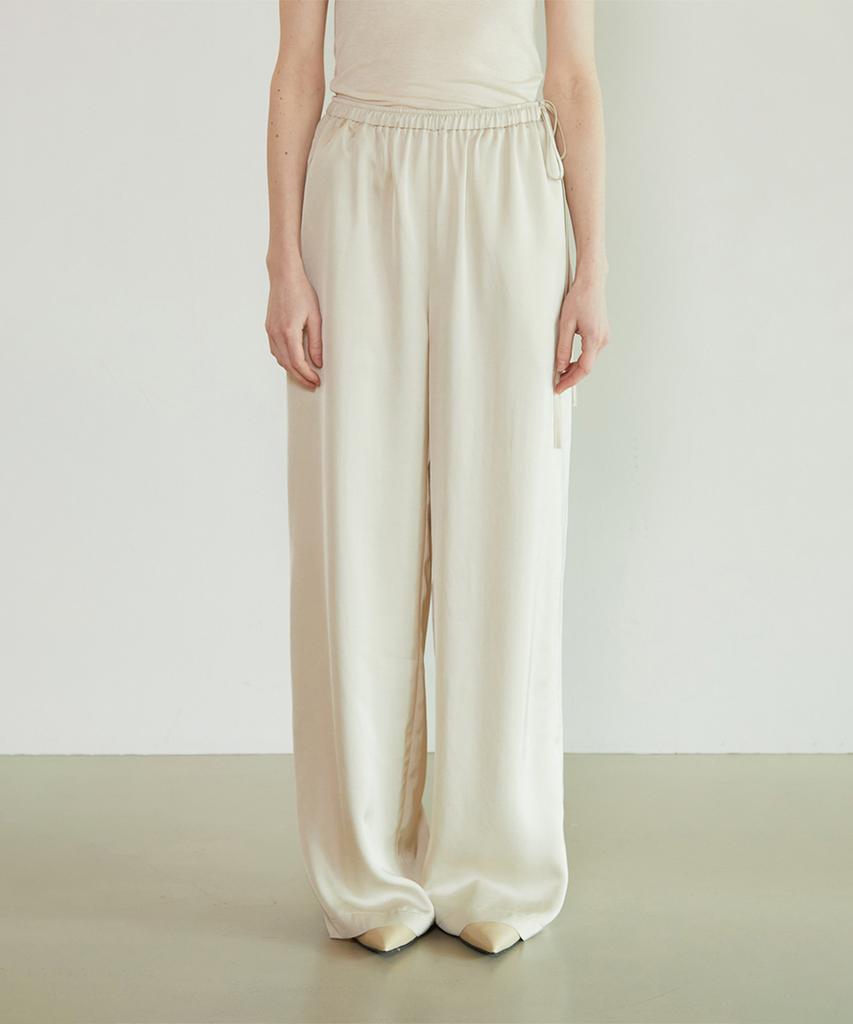 Supaeg Silky Glow Pants _ Ivory