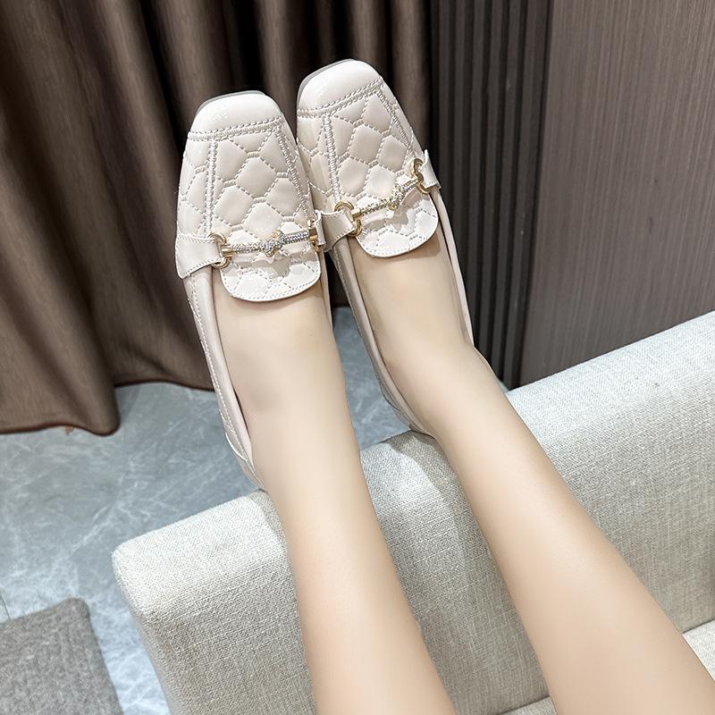 2026 Spring Women's Patent Leather Rhinestone Furry Loafers - Large Size, Velvet, Warm, Soft Sole