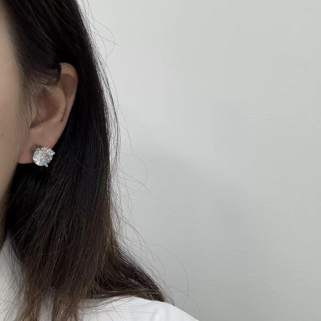 Autumn And Winter Natural 5A Zircon Personality Classic Sparkling Exquisite Versatile Stud Earrings Women