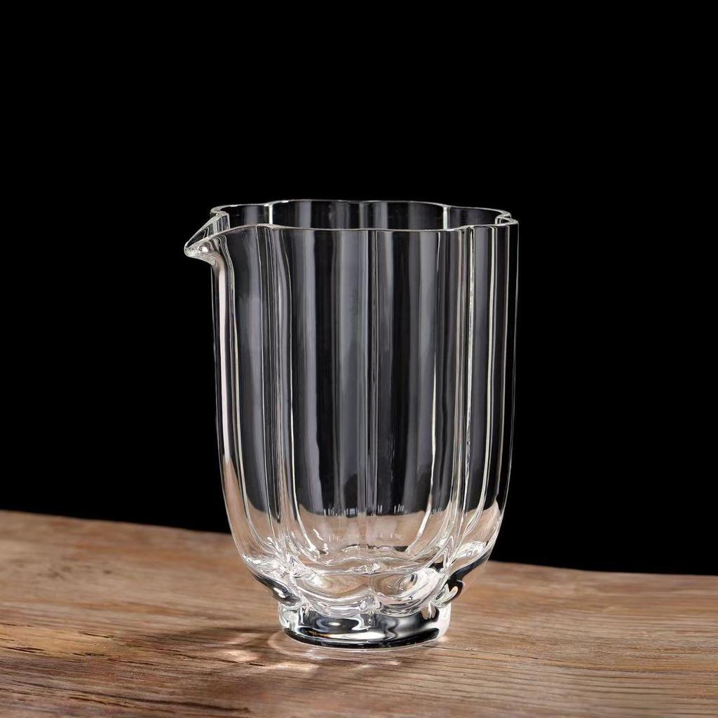High Transparency Borosilicate Glass Tea Separator - Creative Gongfu Tea Set Fair Cup, Heat-Resistant and Uniform for Household Use