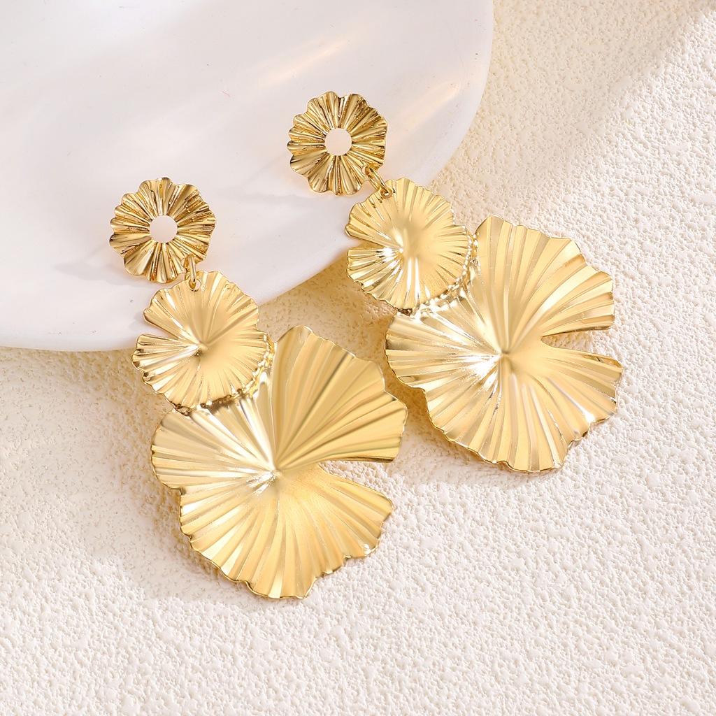 Pinkdudu Exaggerated 18k Gold Plated Trendy Flower Dangle Earrings Long Metal Flower Pendant Earrings Jewelry Accessory For Women PD1728