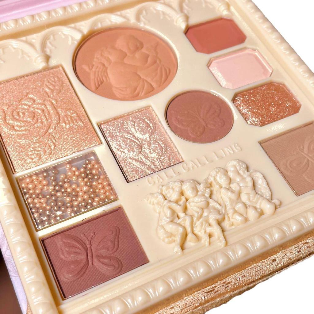 Palette Viso All-in-One con Angeli in Rilievo: Ombretto, Blush e Illuminante
