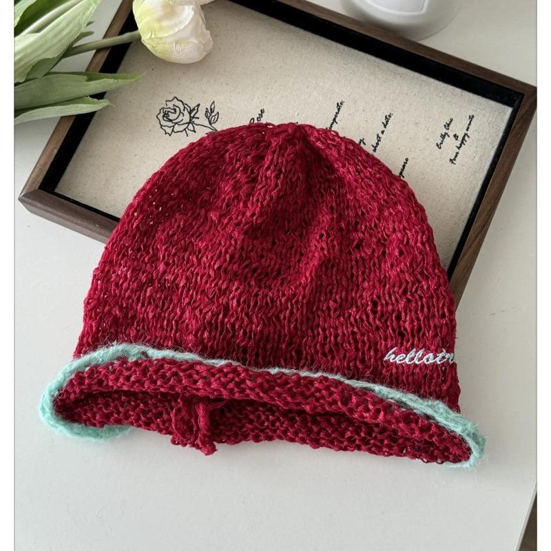 

25 early autumn new handmade contrasting color knitted bag head hat women s niche pile hat showing face small wool hat tide Head circumference 54-59CM