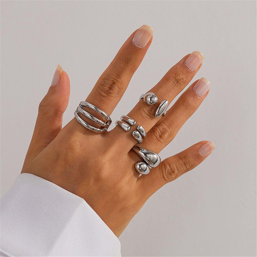 4Pcs Hug Shape Geometric Rings Set Stackable Knuckle Rings Trendy Finger Ring Jewelry  for Women