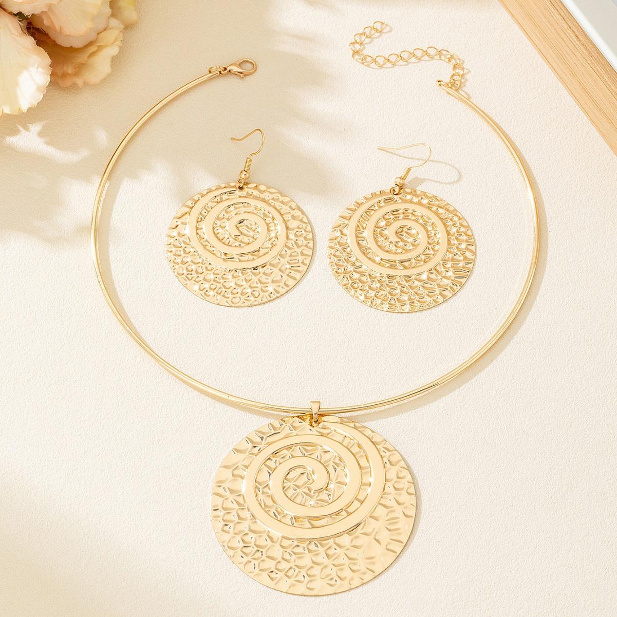 

Collar earrings set round exaggerated spiral beating pattern retro