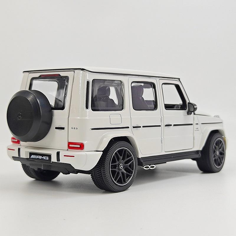 New 1:24 Benz G63 SUV Alloy Car Diecasts & Toy Vehicles Car Model Miniature Scale Model Car Toys For Collection