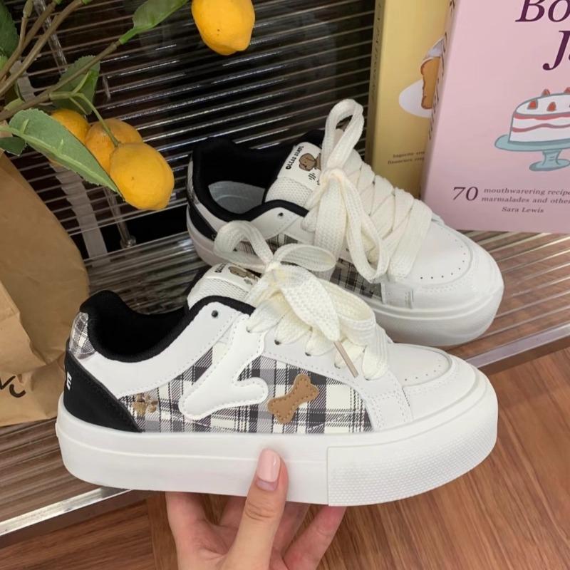 

Уличные нишевые гоночные кроссовки с внутренней высотной вставкой, женские новые сетчатые дышащие кроссовки для бега и повседневной носки 40 чёрный