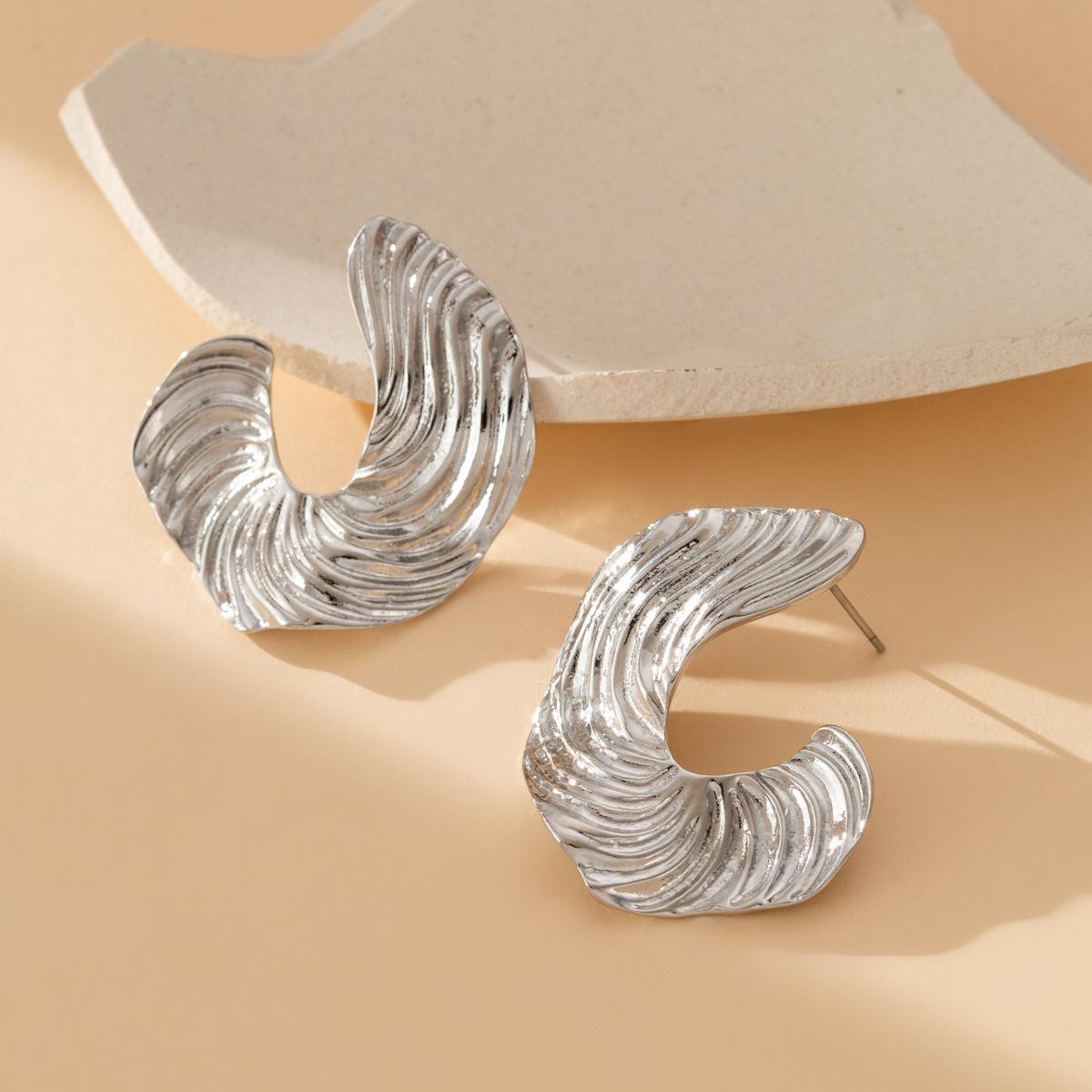 

Yida Неправильные круглые металлические геометрические серьги - Европейский и американский уличный стиль для женщин